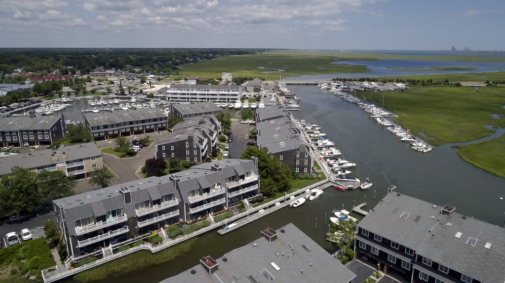 Harbour Cove Condominiums For Sale In Somers Point NJ
